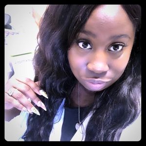 Meet your Posher, Mesha